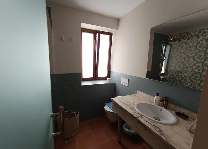 Modern In Poblado Marinero *