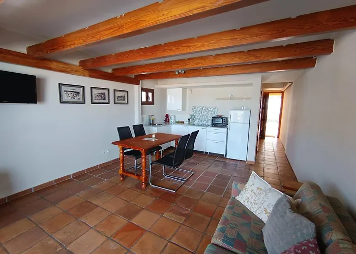 Modern In Poblado Marinero *